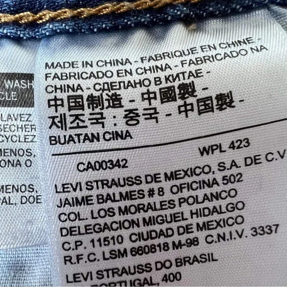 Levi’s 501 Original Fit High Rise Women’s Shorts Size 28 Medium Wash - Picture 9 of 12